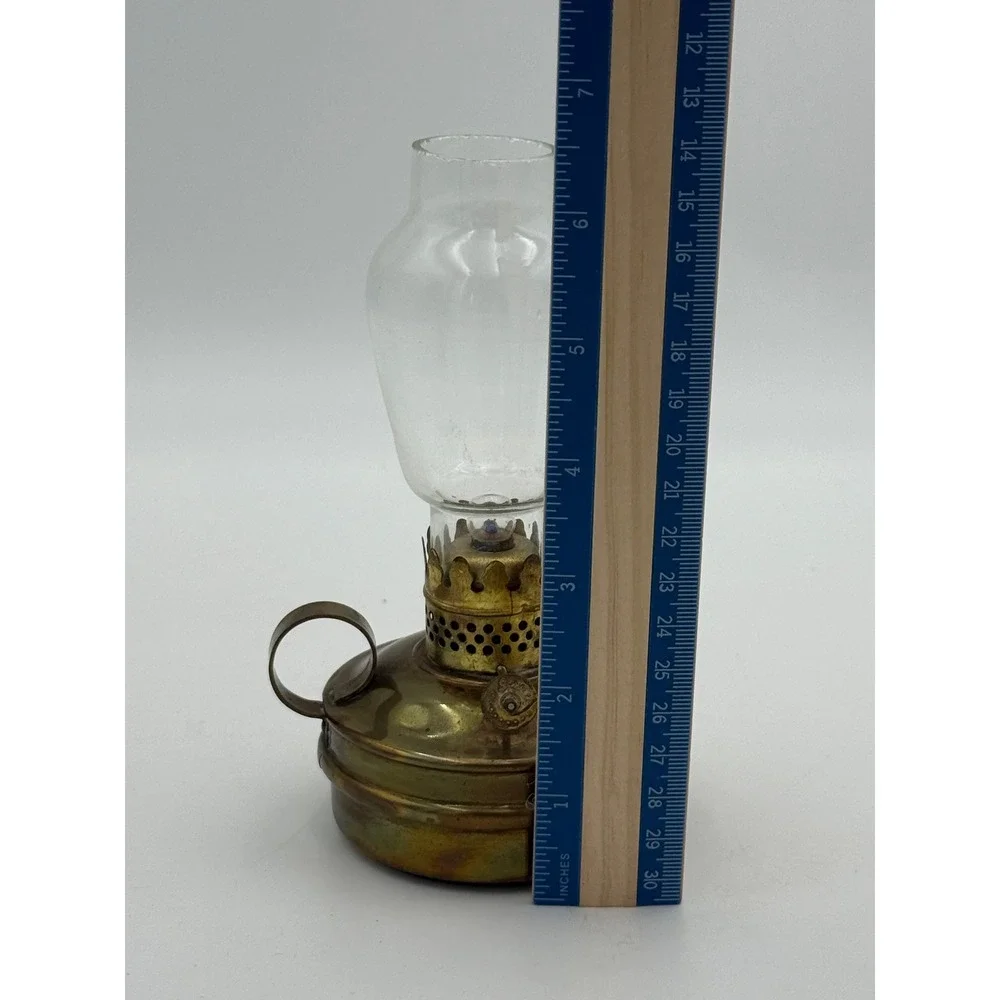 Vintage Brass Battery Operated Hurricane Lamp Portable Glass Chimney Lantern